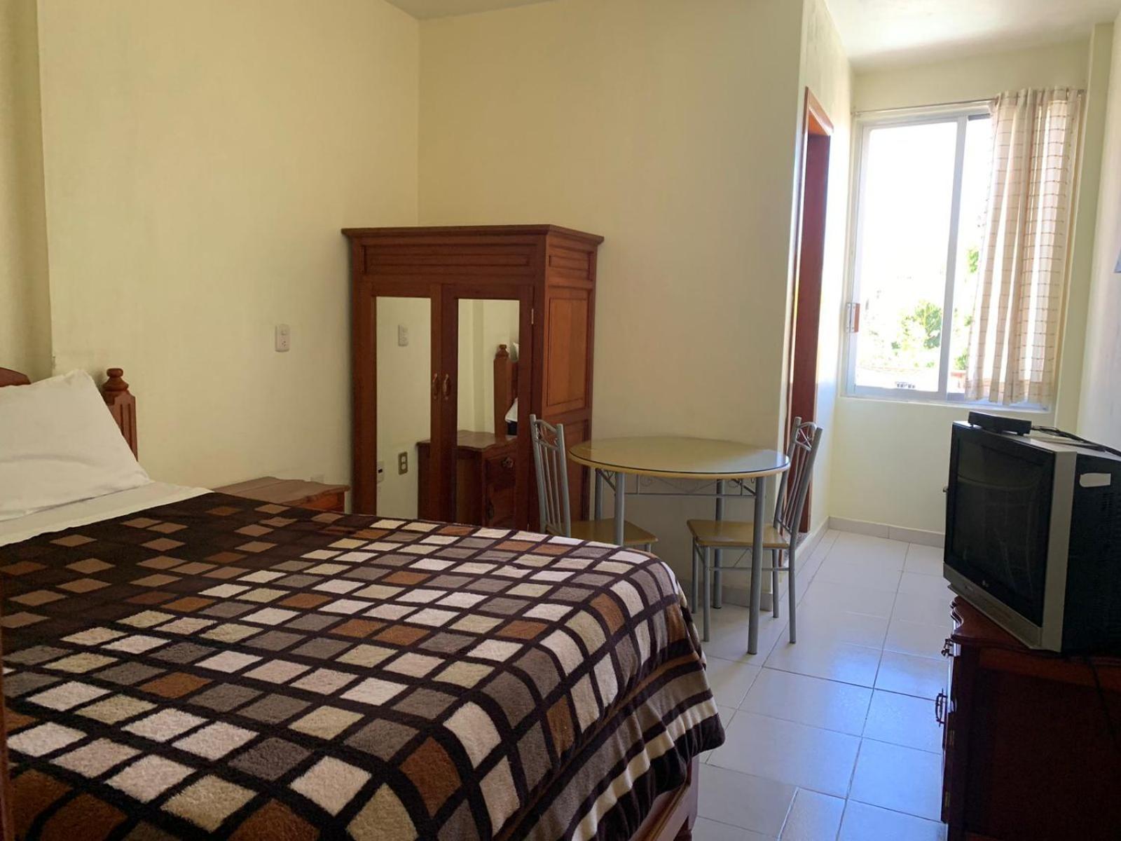 Hotel Renacimiento โกมิตัน เด โดมิงเกซ ภายนอก รูปภาพ