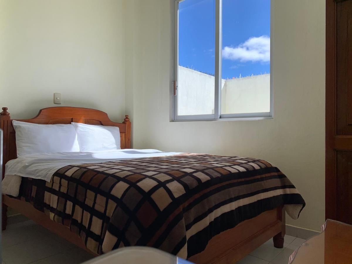 Hotel Renacimiento โกมิตัน เด โดมิงเกซ ภายนอก รูปภาพ
